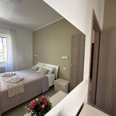 Apartment Jessy Baveno Ngoại thất bức ảnh
