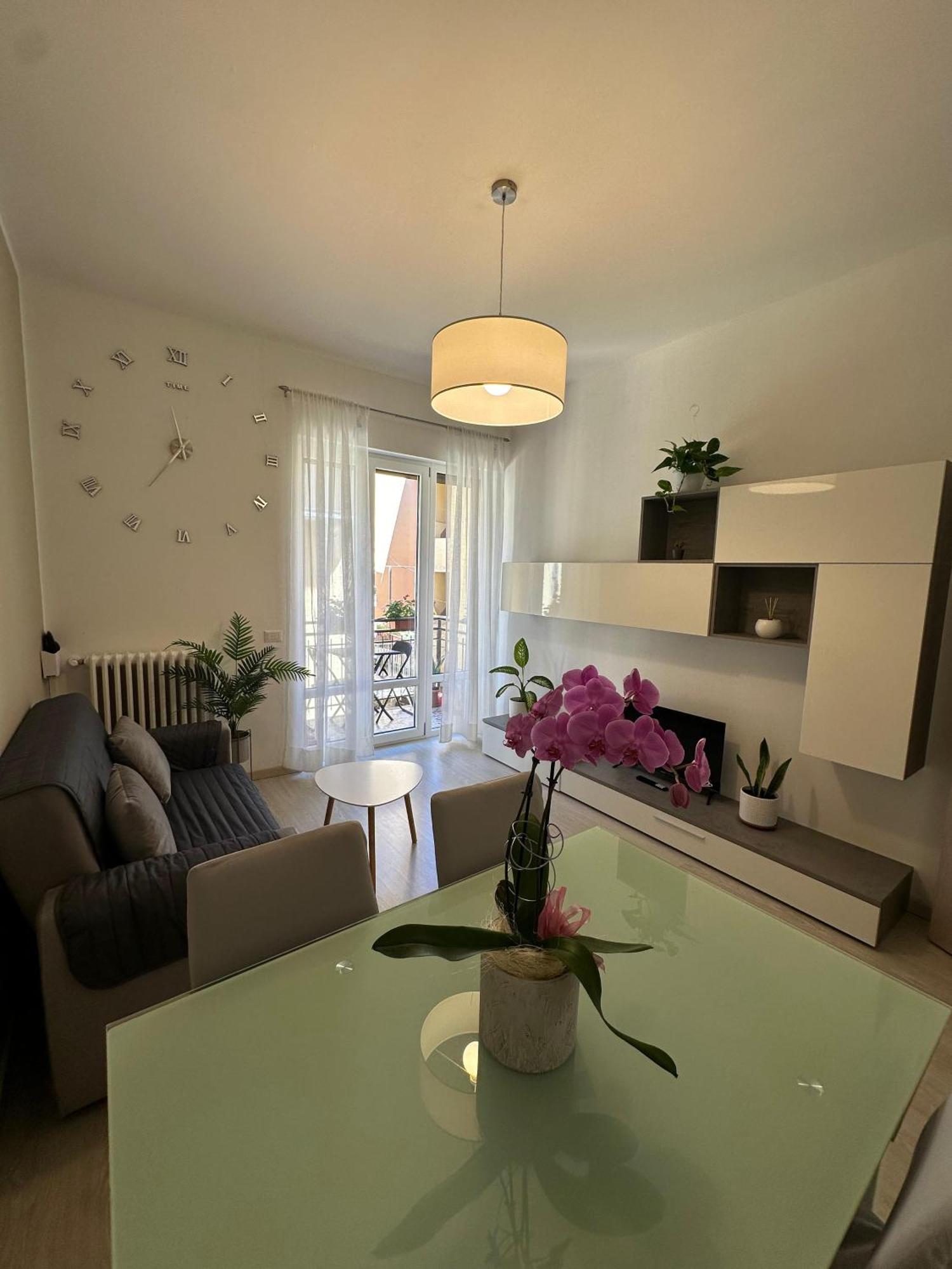 Apartment Jessy Baveno Ngoại thất bức ảnh