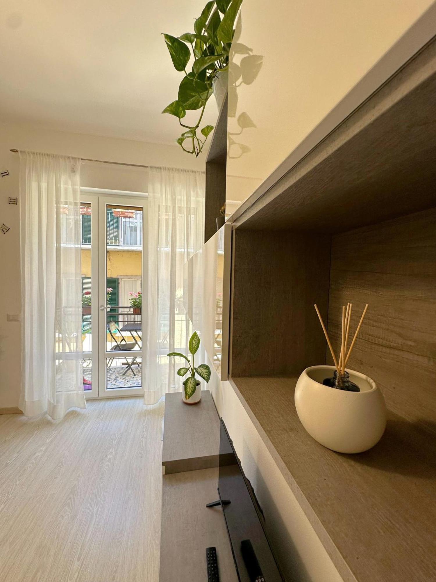 Apartment Jessy Baveno Ngoại thất bức ảnh